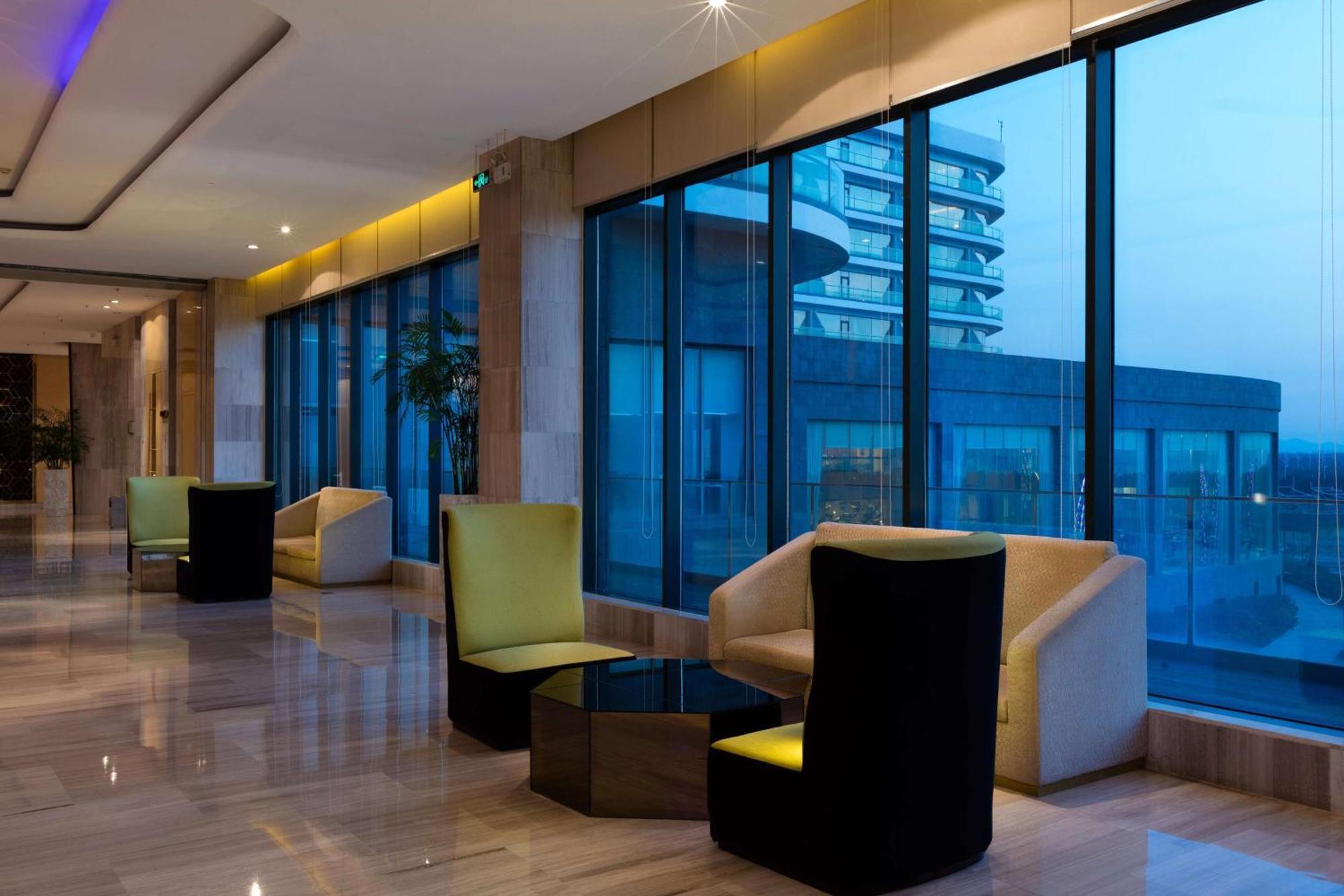 Wyndham Grand Qingdao Hotel Exterior photo